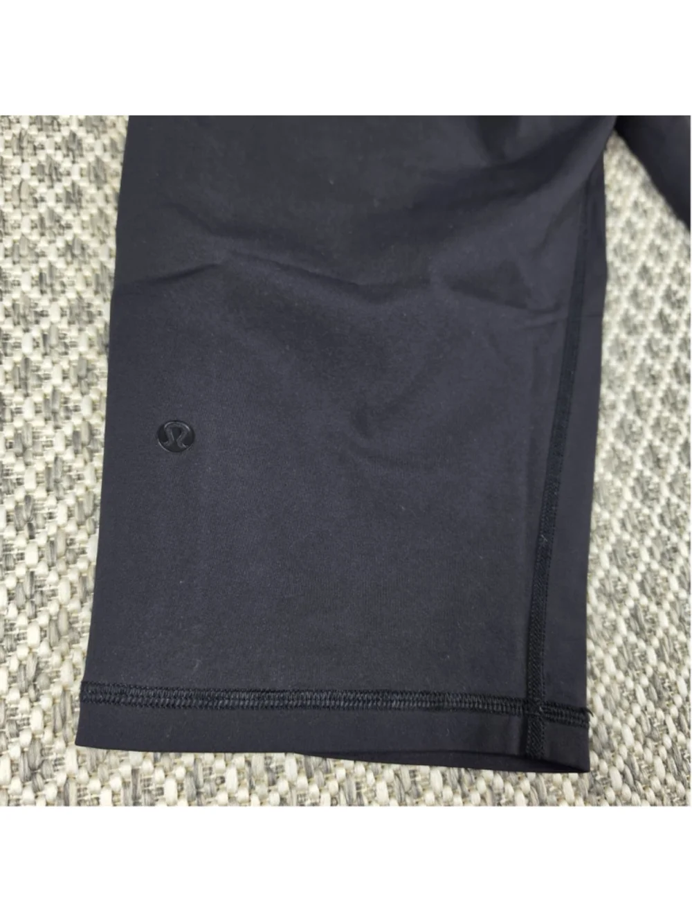 Lululemon Black Cropped Wide Leg Athletic Pants Women’s Size 4 Zip Side - Picture 5 of 10